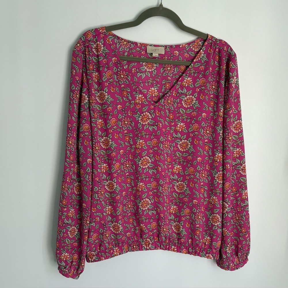LOFT Outlet V neck batik style block print blouse with blouson finish sz L